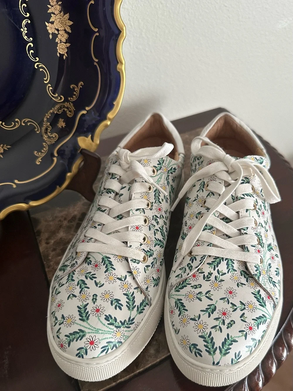 Jack Rogers casual low